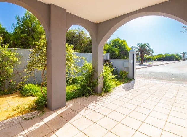 Wiederverkauf - Villa - Torrevieja - Los balcones