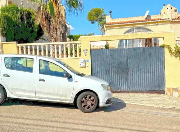 Wiederverkauf - Semi Detached Villa - Torrevieja - Los Balcones