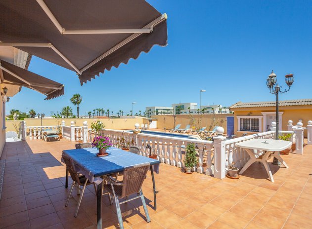 Reventa - Villa - Torrevieja - Los Balcones