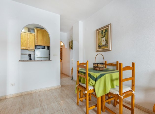 Herverkoop - Appartement / flat - Torrevieja - Estacion de autobuses