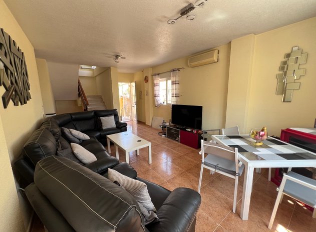 Resale - Villa - Orihuela - Villamartin