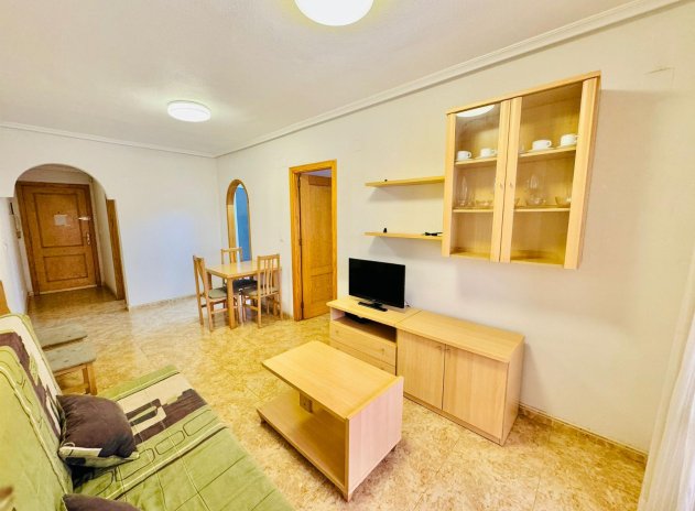 Resale - Apartment / flat - Torrevieja - Playa del Acequión