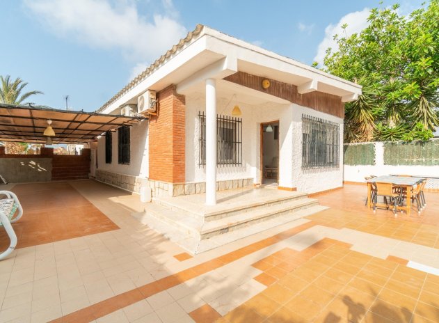 Wiederverkauf - Villa - Torrevieja - Aguas nuevas 1