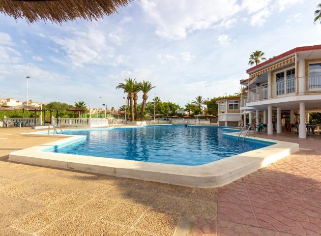 Herverkoop - Villa - Torrevieja - Aguas nuevas 1