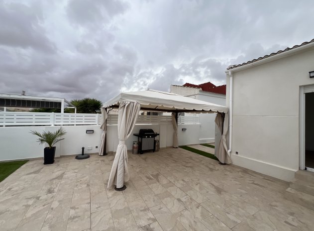 Reventa - Villa - Torrevieja - San luis