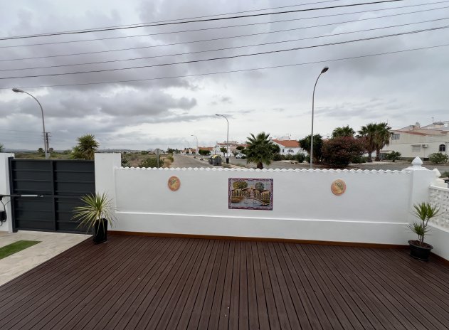 Reventa - Villa - Torrevieja - San luis