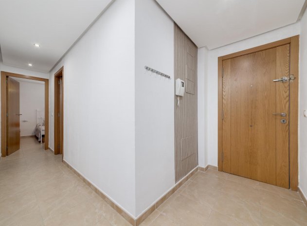 Reventa - Apartamento / piso - Torrevieja - Villa Madrid