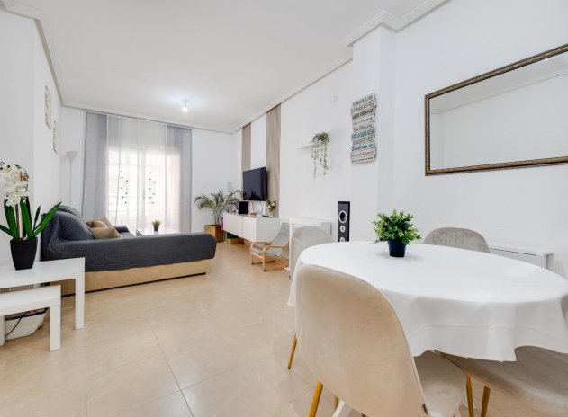 Wiederverkauf - Wohnung - Torrevieja - Villa Madrid