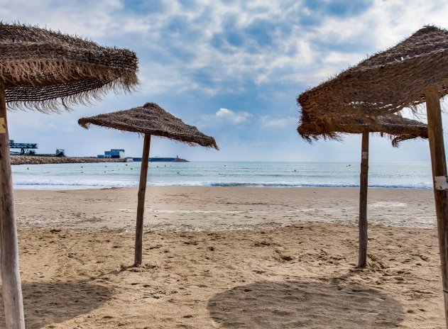 Wiederverkauf - Wohnung - Torrevieja - Playa del Acequión