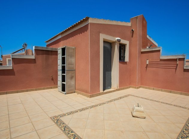 Herverkoop - Villa / Semi-detached - Los Montesinos - La Herada