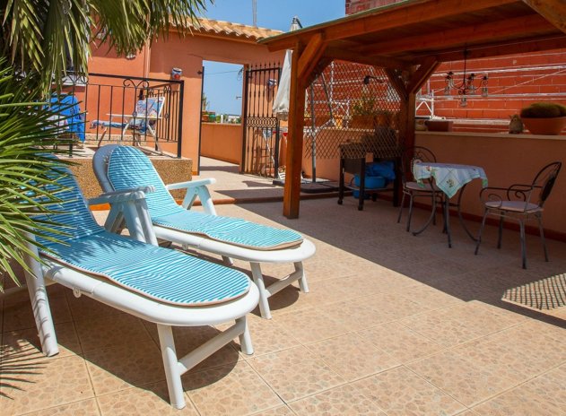 Revente - Villa / Semi-detached - Los Montesinos - La Herada