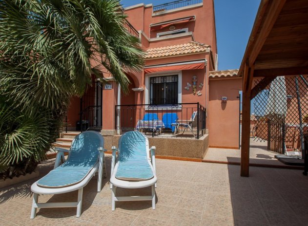 Resale - Villa / Semi-detached - Los Montesinos - La Herada