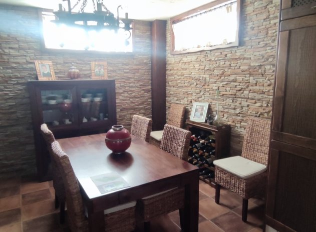 Resale - Semi Detached Villa - Caudete