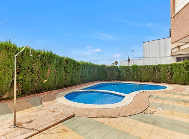 Resale - Apartment / flat - Torrevieja - Nueva Torrevieja