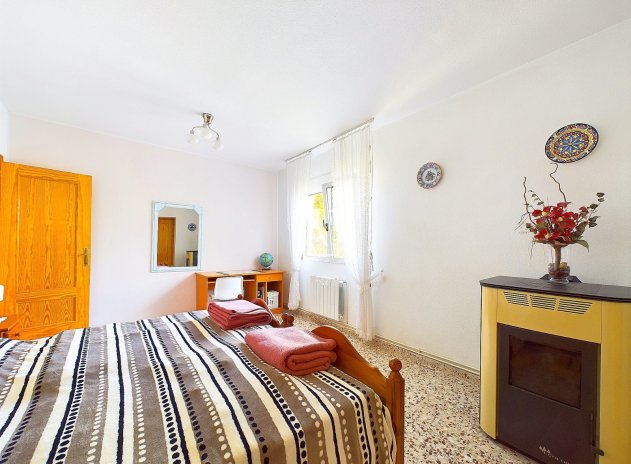 Resale - Villa - Pinar de Campoverde