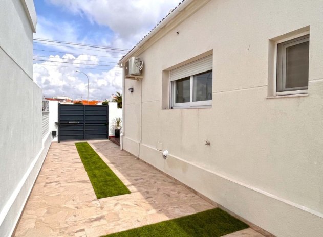 Reventa - Villa - Torrevieja - San Luis