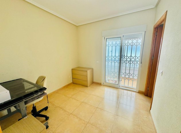 Resale - Bungalow - Torrevieja - Aguas Nuevas