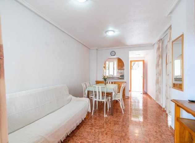 Resale - Apartment / flat - Torrevieja - Nueva Torrevieja