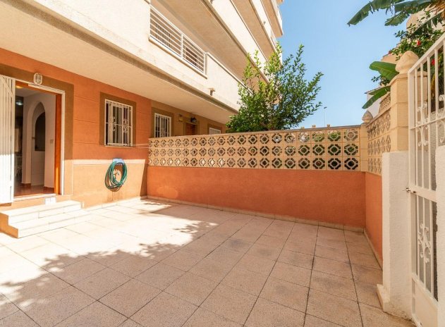 Resale - Apartment / flat - Torrevieja - Nueva Torrevieja