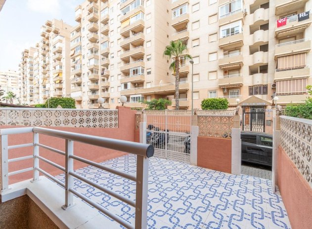 Revente - Appartement - Torrevieja - Nueva Torrevieja