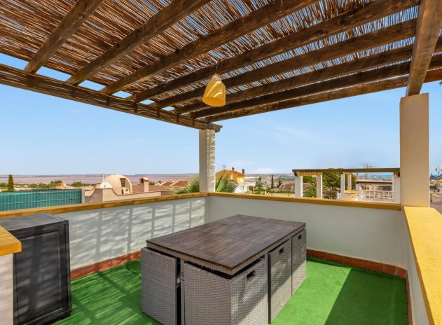 Herverkoop - Terraced house - Torrevieja - Los altos