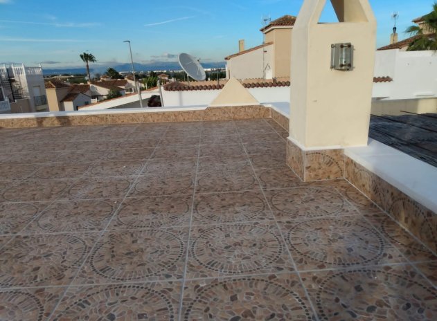 Resale - Villa - Algorfa - Montebello