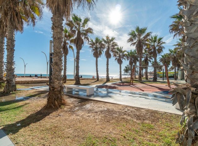 Resale - Apartment / flat - Torrevieja - La Mata