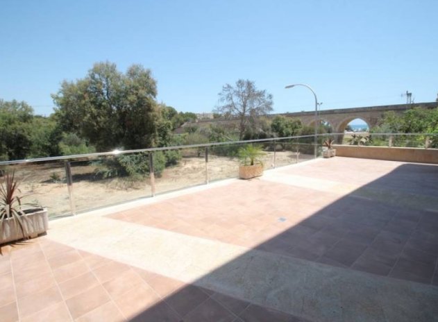 Wiederverkauf - Villa - Orihuela Costa - Campoamor