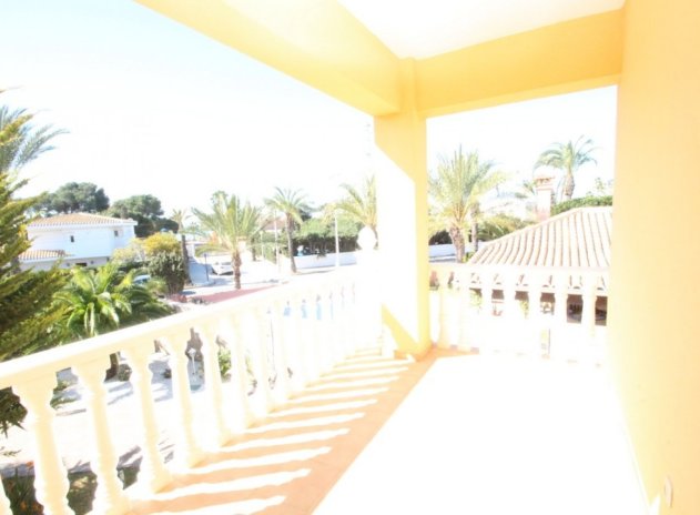 Resale - Villa - Orihuela Costa - Cabo Roig