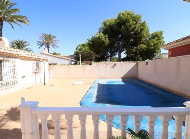 Herverkoop - Villa - Orihuela Costa - Punta Prima