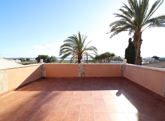 Resale - Villa - Torrevieja - El Chaparral