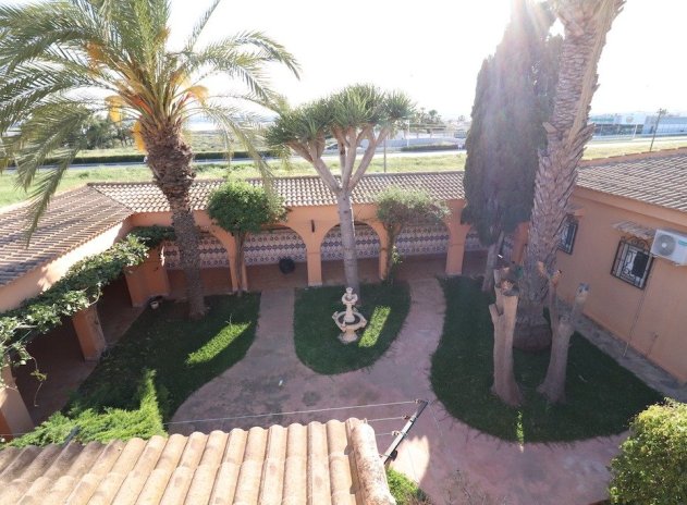 Resale - Villa - Torrevieja - El Chaparral