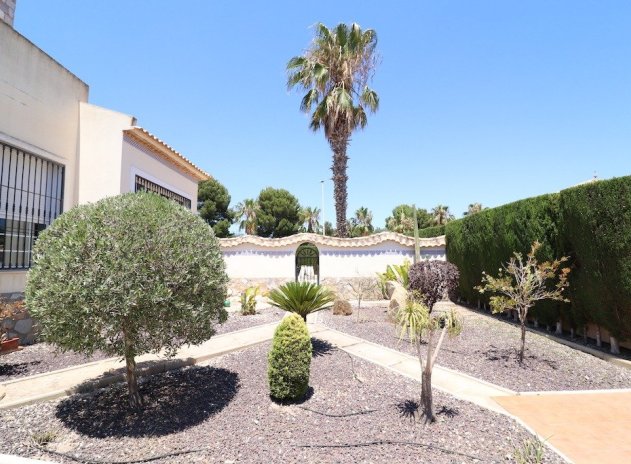 Resale - Villa - Orihuela Costa - Las Ramblas