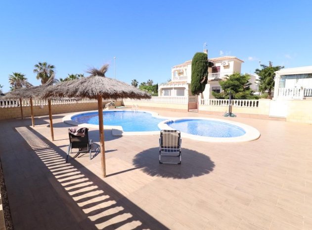 Wiederverkauf - Villa - Orihuela Costa - Lomas de Cabo Roig