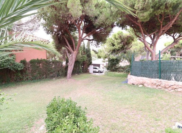 Wiederverkauf - Villa - Orihuela Costa - Campoamor