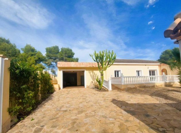 Herverkoop - Villa - Orihuela Costa - Las Filipinas