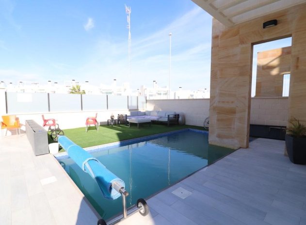 Resale - Villa - Orihuela Costa - Lomas de Cabo Roig