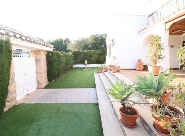 Resale - Villa - Orihuela Costa - Altos de Campoamor