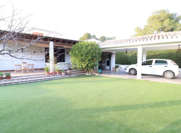 Resale - Villa - Orihuela Costa - Altos de Campoamor