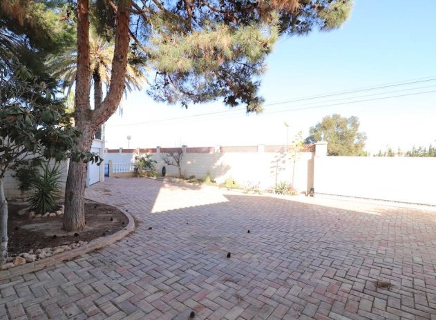 Resale - Villa - Orihuela Costa - Los Dolses