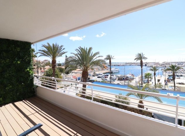 Resale - Apartment / flat - Torrevieja - Paseo maritimo