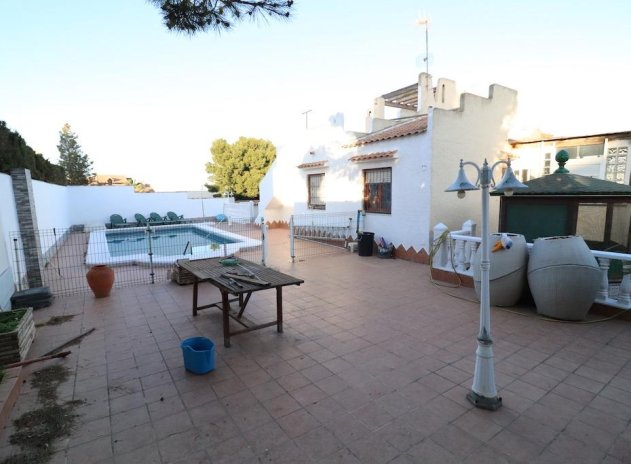 Herverkoop - Villa - Torrevieja - Los Balcones