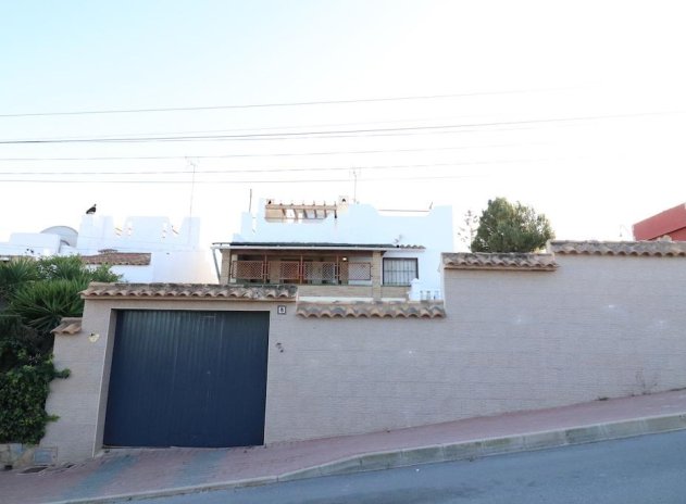 Herverkoop - Villa - Torrevieja - Los Balcones