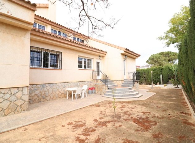 Resale - Villa - Pilar de la Horadada - Riomar