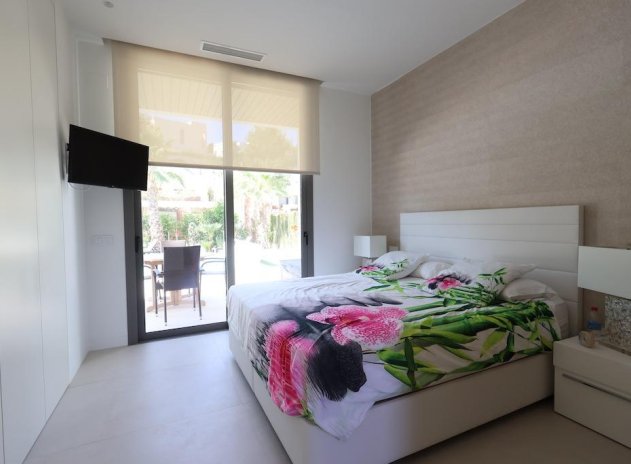 Resale - Villa - San Miguel de Salinas - Las Colinas golf and beach resort