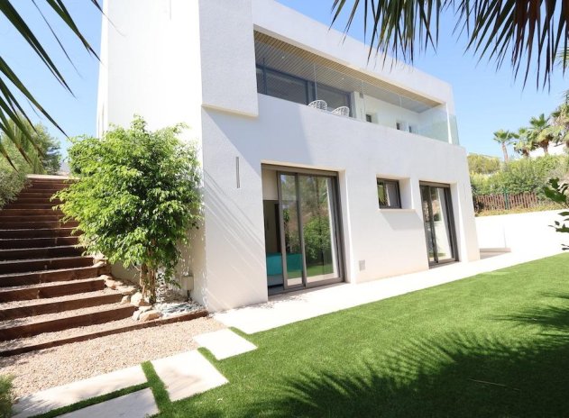 Resale - Villa - San Miguel de Salinas - Las colinas golf and country club