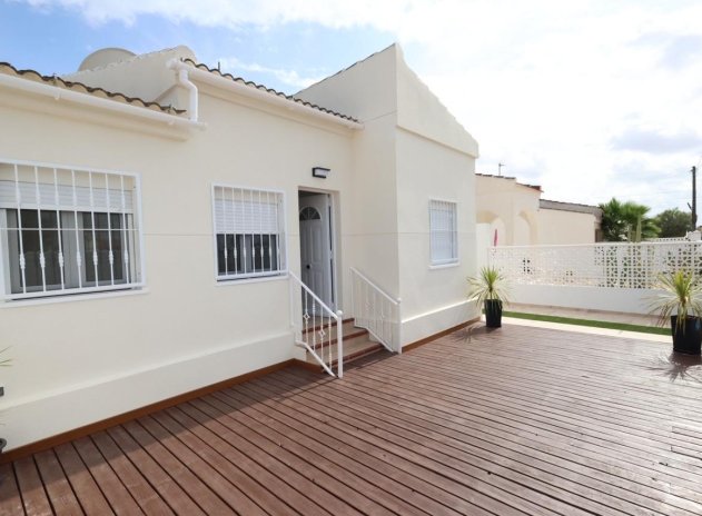 Resale - Villa - Torrevieja - San luis