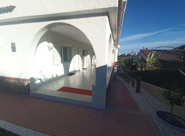 Resale - Villa - Torrevieja - Los balcones