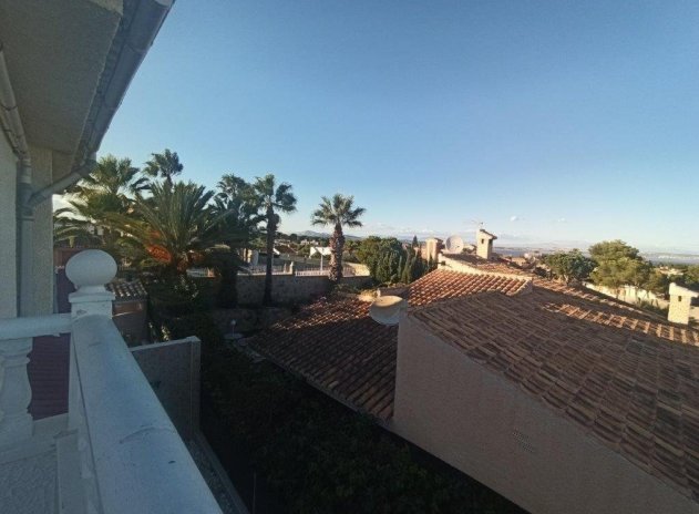 Resale - Villa - Torrevieja - Los balcones