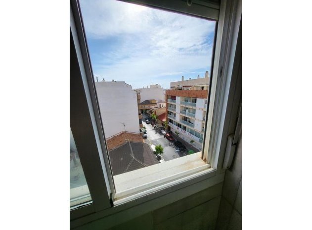 Resale - Apartment / flat - Torrevieja - Habaneras